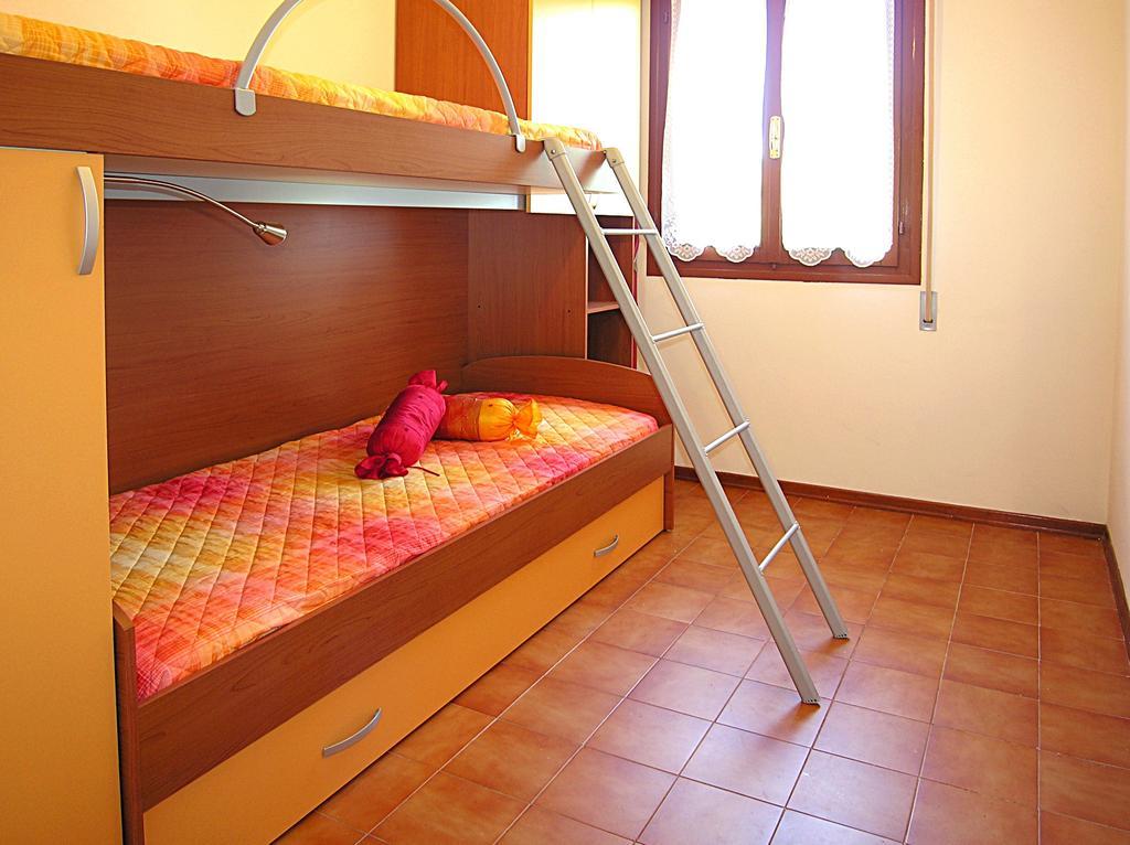 Appartamenti Lira Bibione Pokoj fotografie